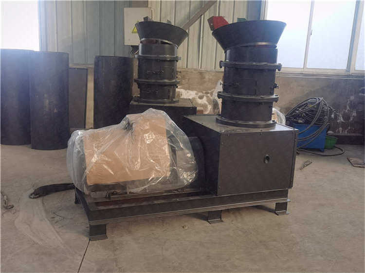 粉状制粒有机肥平模挤压造粒机,鸡粪秸秆柱状颗粒肥设备,肥料紧实