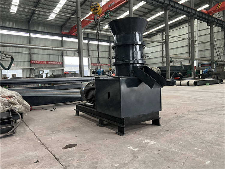 粉状制粒有机肥平模挤压造粒机,鸡粪秸秆柱状颗粒肥设备,肥料紧实